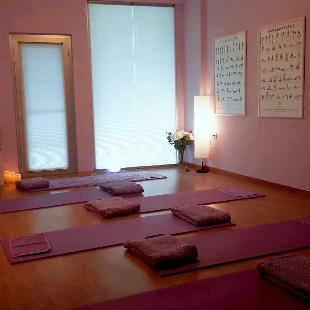 YOGA ACADEMY PENDİK